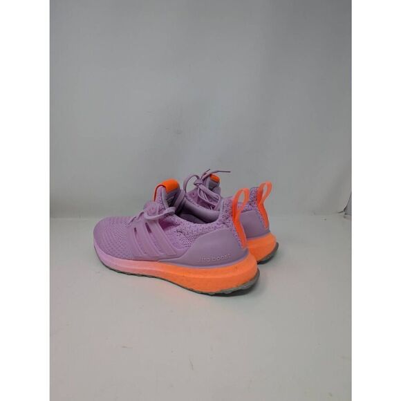 $220 NEW ADIDAS BOOST RUNNING SHOES - Picture 4 of 10